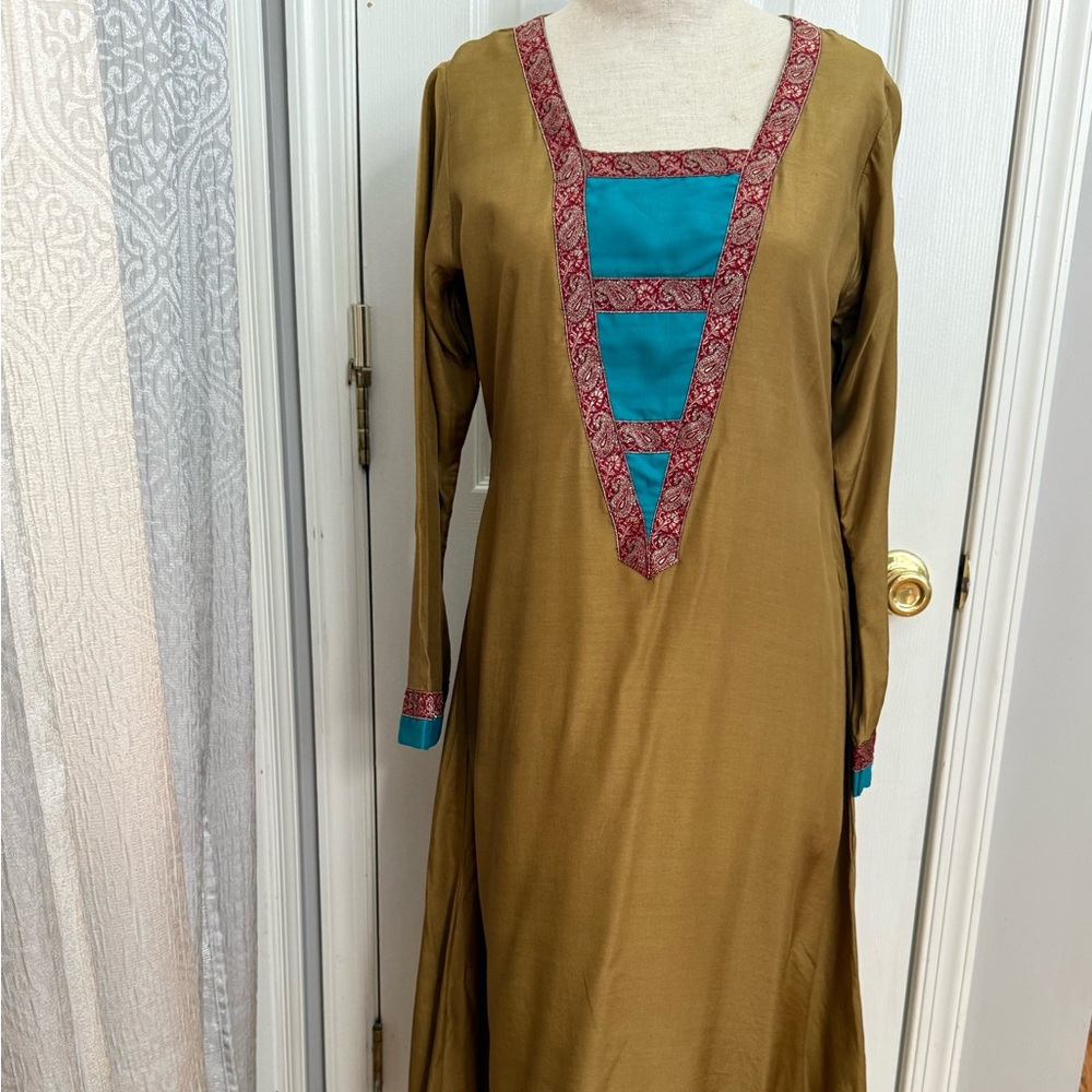 Pakistani Indian‎ ethnic olive and red dress